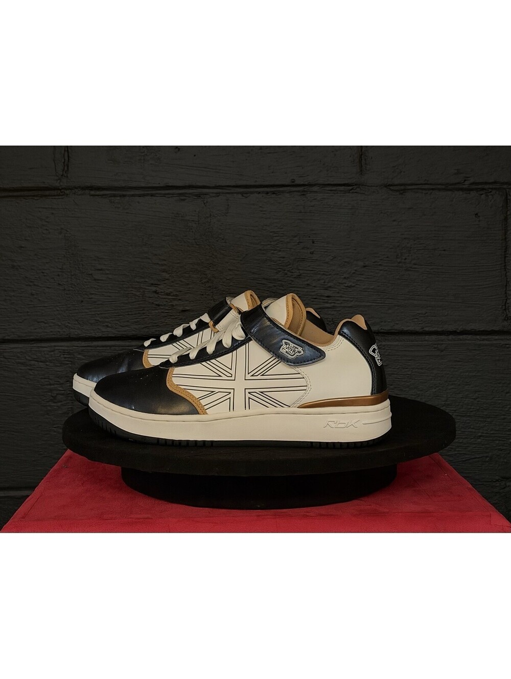 Reebok Derrty One 10-160999 White Blue Gold US 9 Museum Half Box